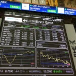 Vista del Ibex 35, el principal indicador del parqué madrileño este jueves