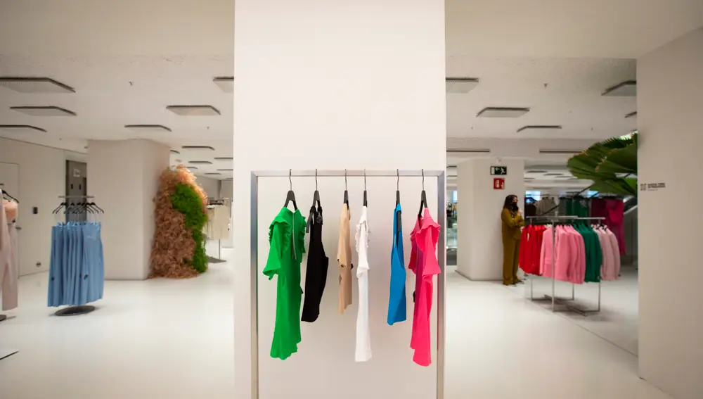 Visita a la nueva tienda de Zara en Plaza de España que se inaugurara este viernes.