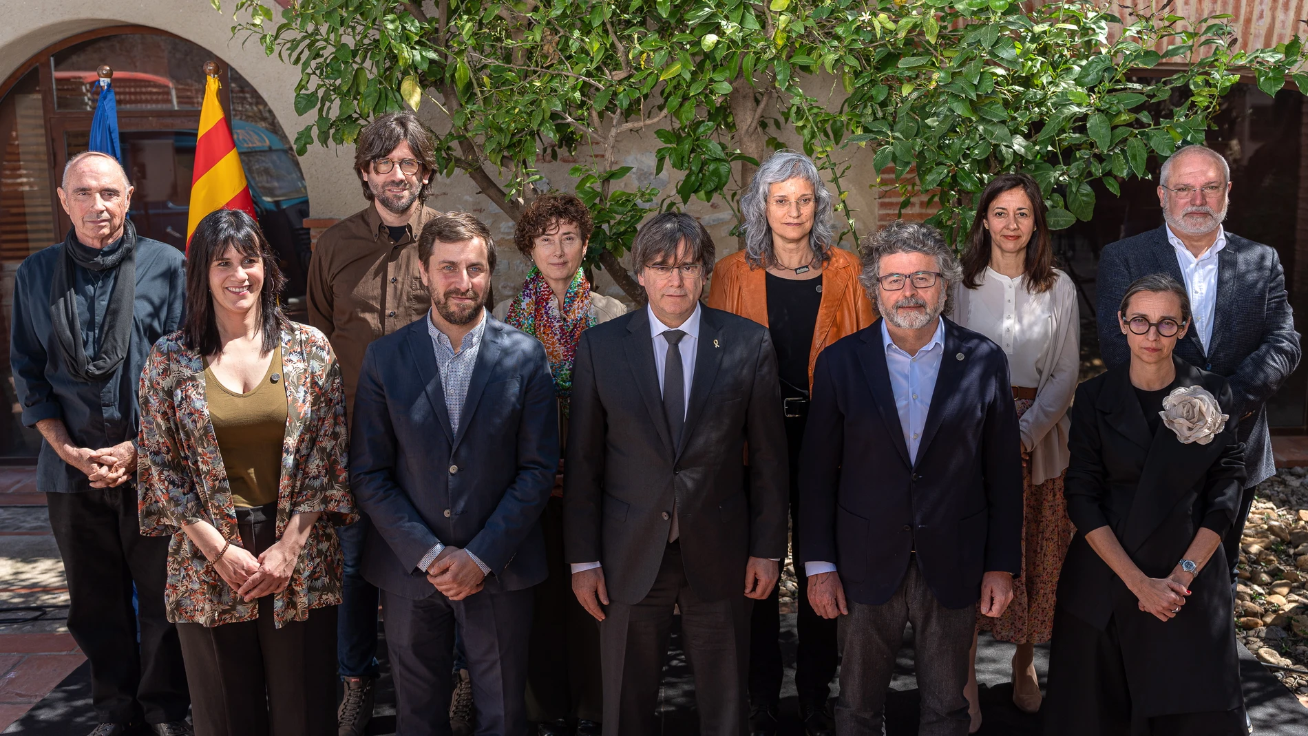 El expresidente catalán Carles Puigdemont ha nombrado este viernes a los miembros del gobierno del Consejo por la República