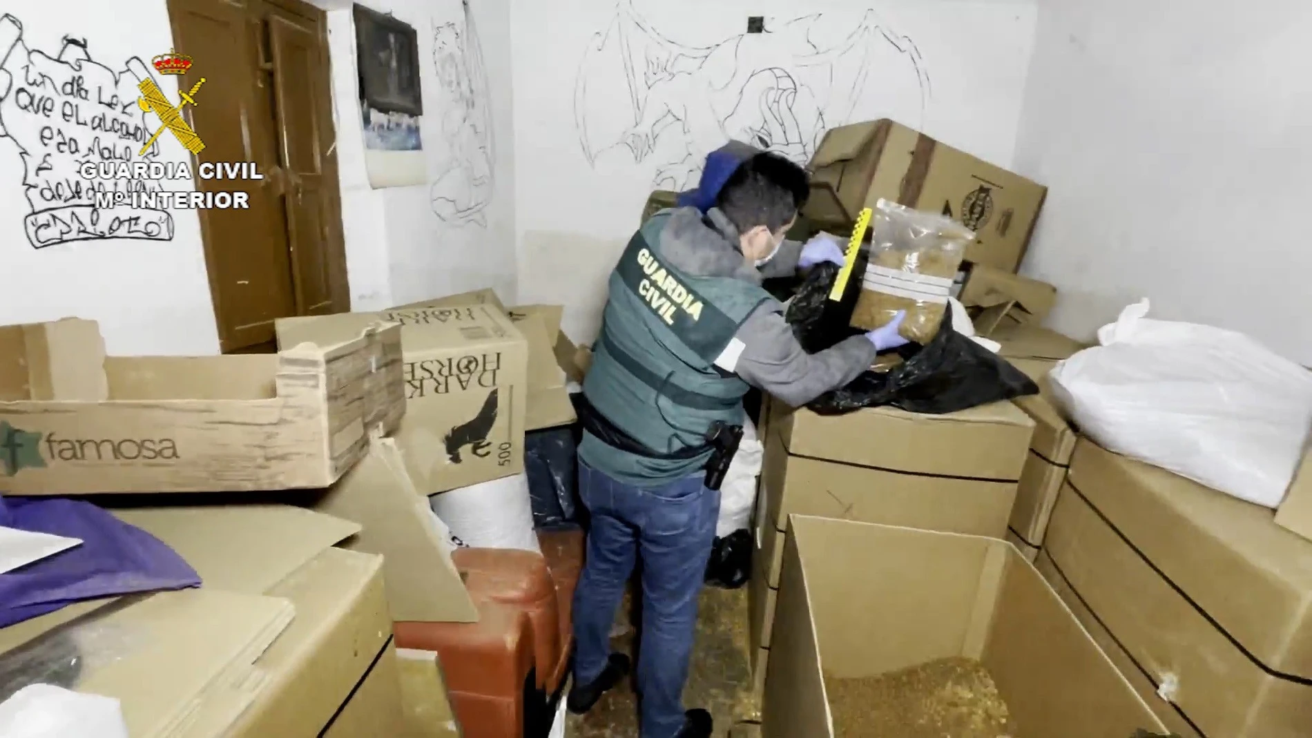 La Guardia Civil interviene más de 14.000 artículos falsificados en Valladolid y Bizkaia