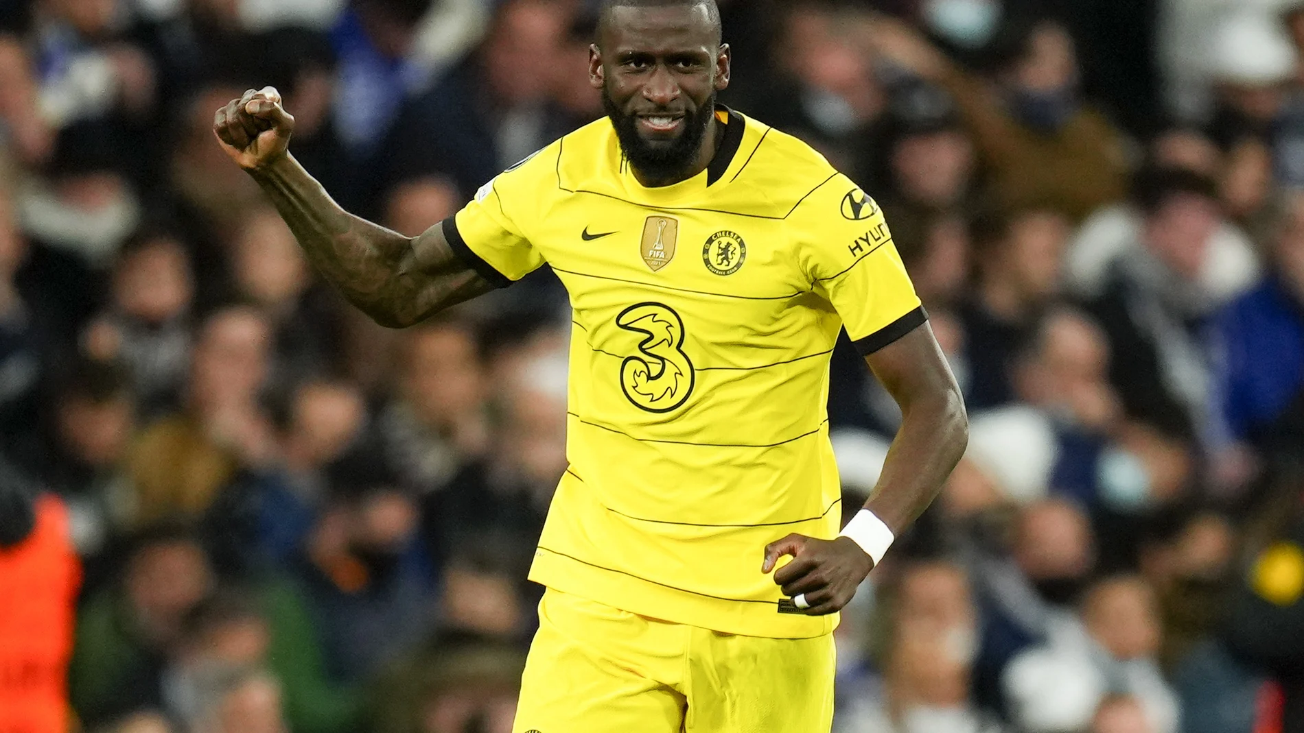 Antonio Rüdiger celebra su gol contra el Real Madrid en la Liga de Campeones.