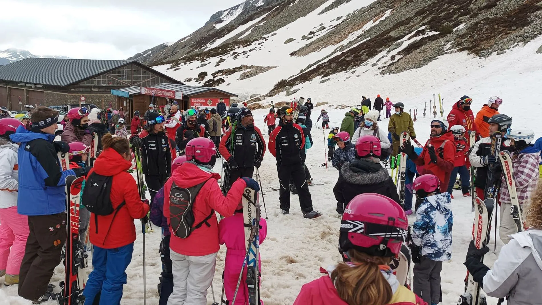 Las estaciones invernales leonesas ofertan 13 kilómetros esquiables en Semana Santa antes del cierre de la temporada