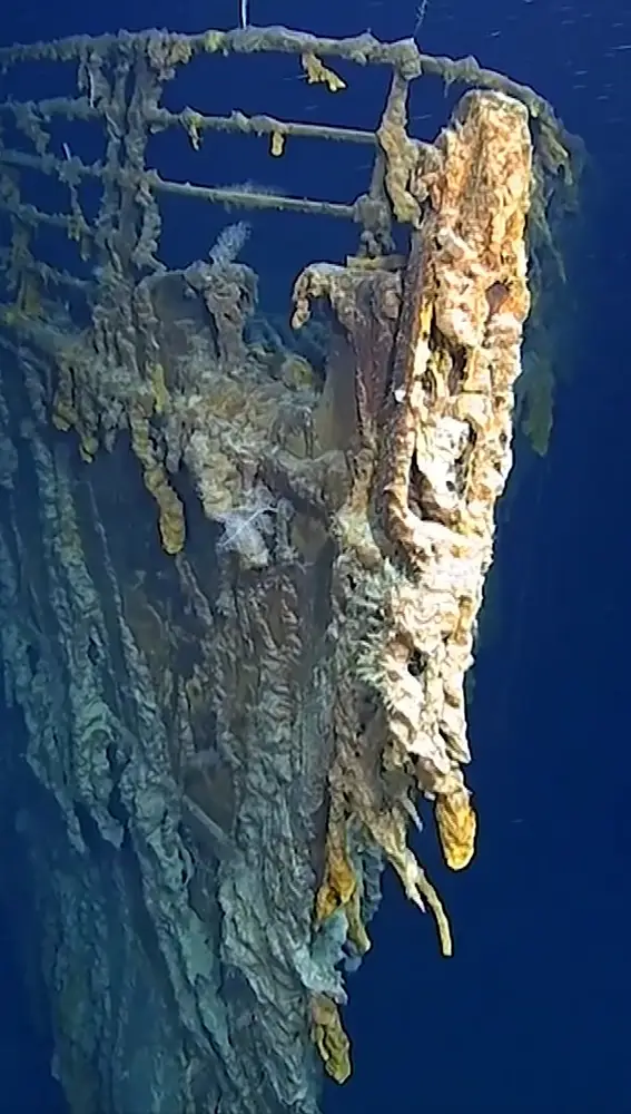 Bacterias y deterioro: la impactante primera visita al Titanic a   metros de profundidad
