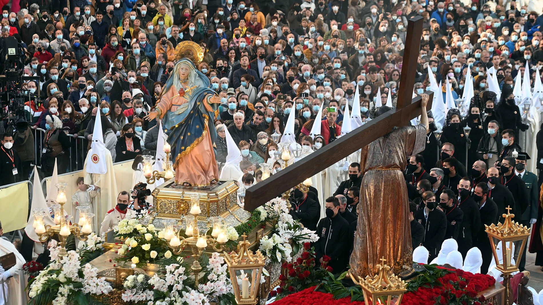 Procesión del Encuentro en la jornada del Jueves Santo de la Semana Santa de Burgos