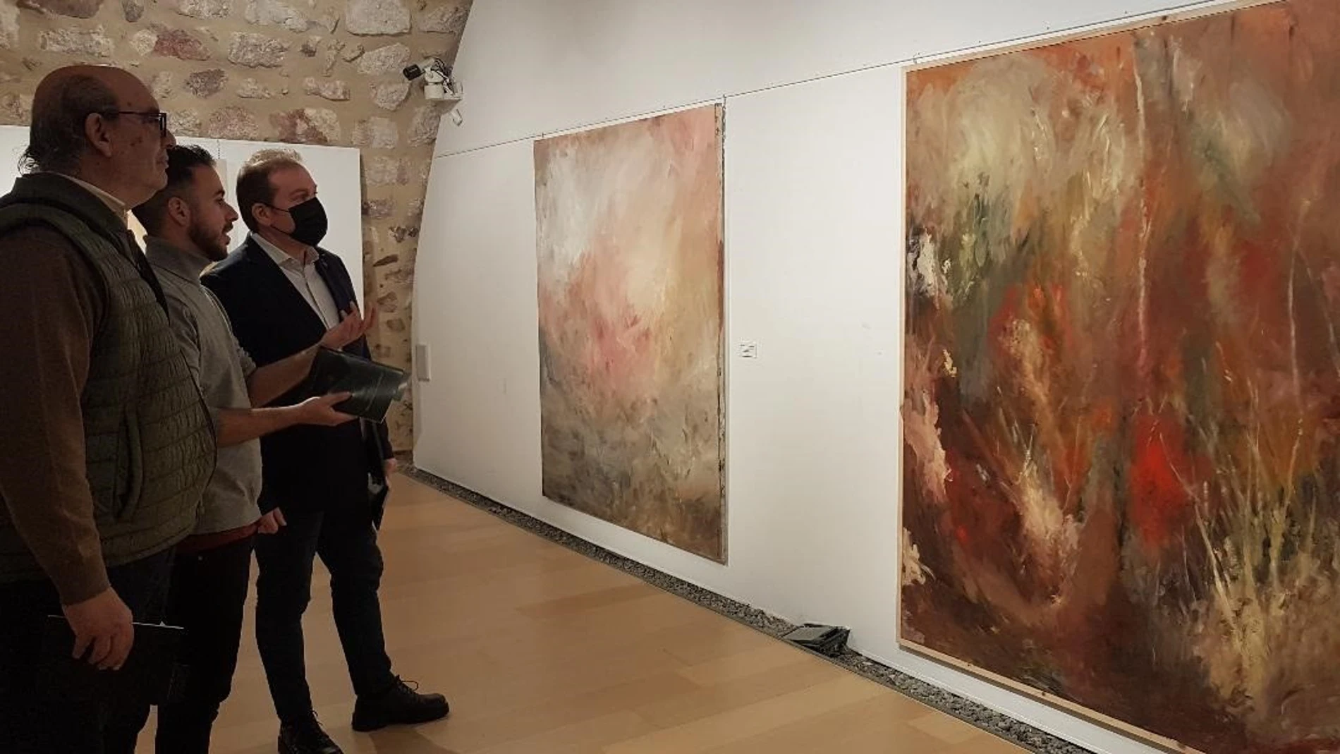 Exposición de pintura dedicada a Delibes de Javier Casanueva