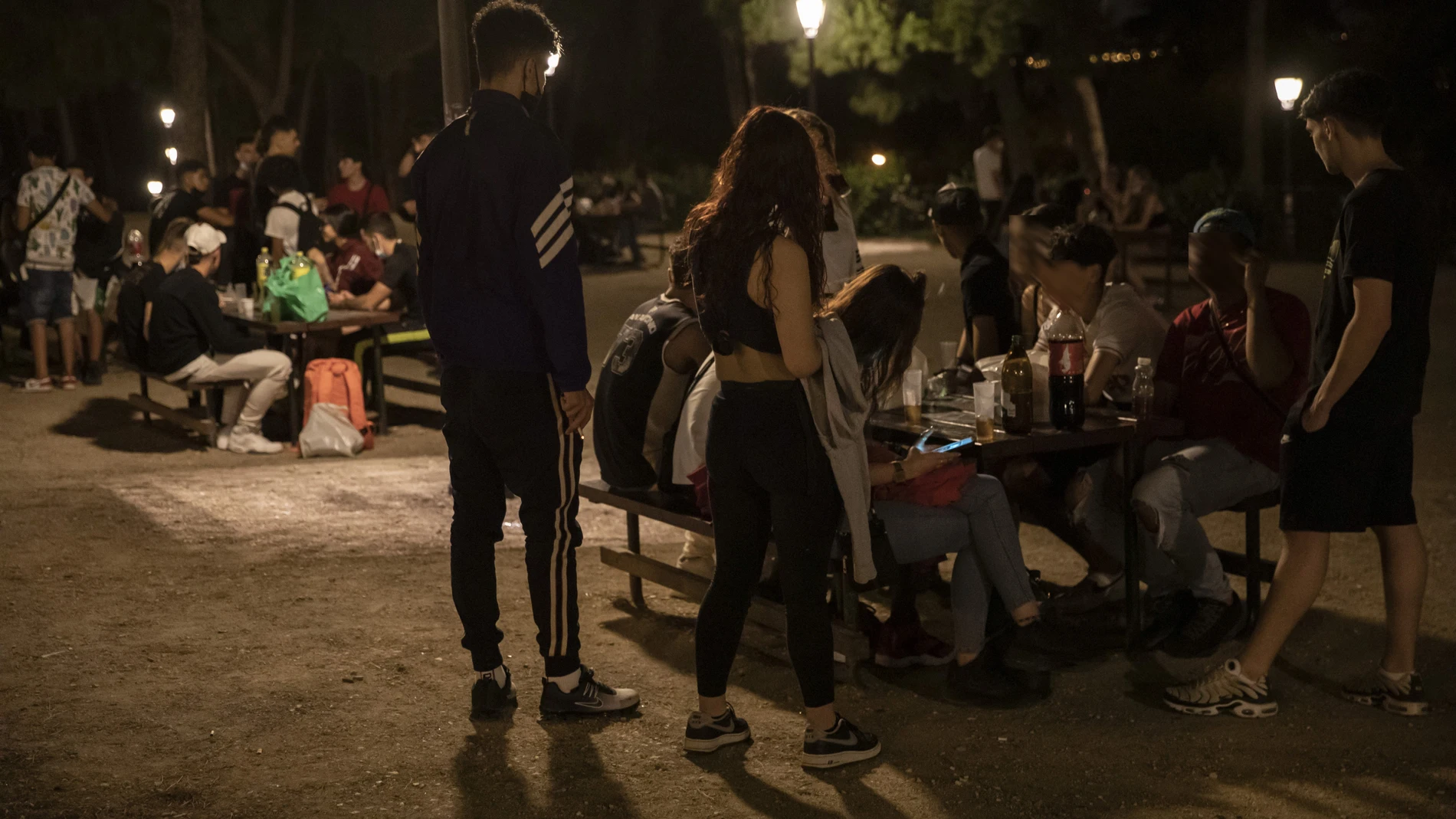 Imagen de archivo de un botellón en la vía pública