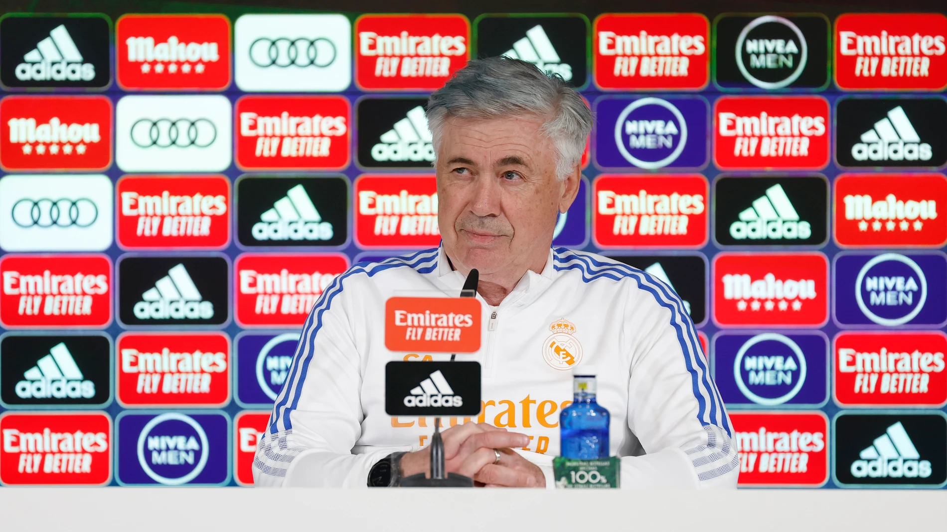 El entrenador del Real Madrid, Carlo Ancelotti, durante una conferencia de prensa