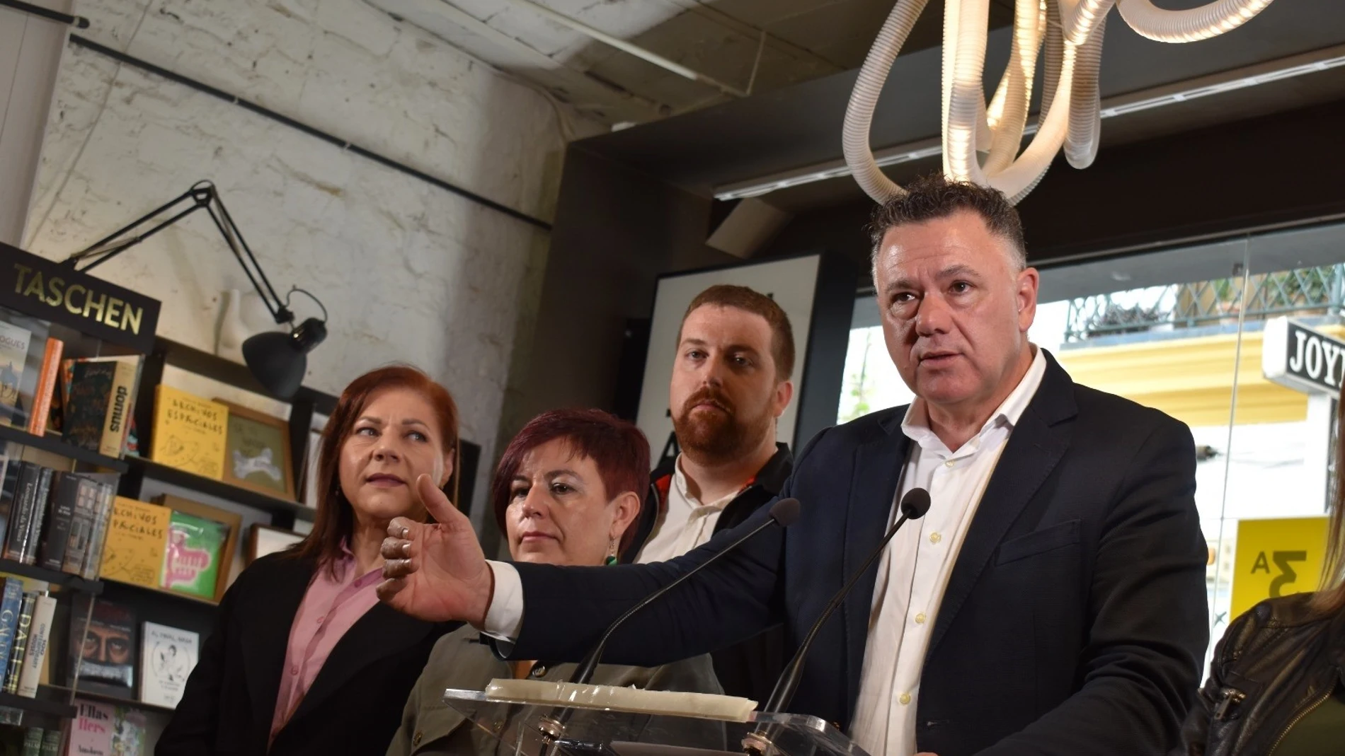 El diputado de Unidas Podemos en el Congreso, Juan Antonio Delgado, este jueves en el anuncio de su candidatura a las primarias internas para ser cabeza de lista a las elecciones andaluzas