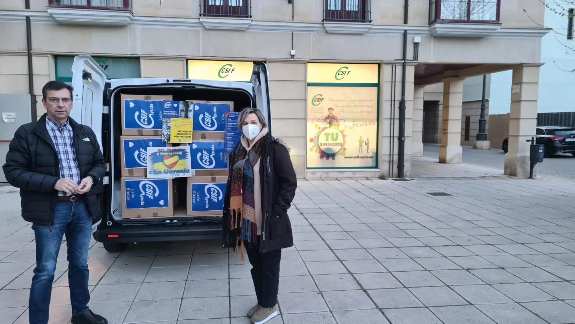 Recogida de material en CSIF LEÓN para refugiados ucranianos en España