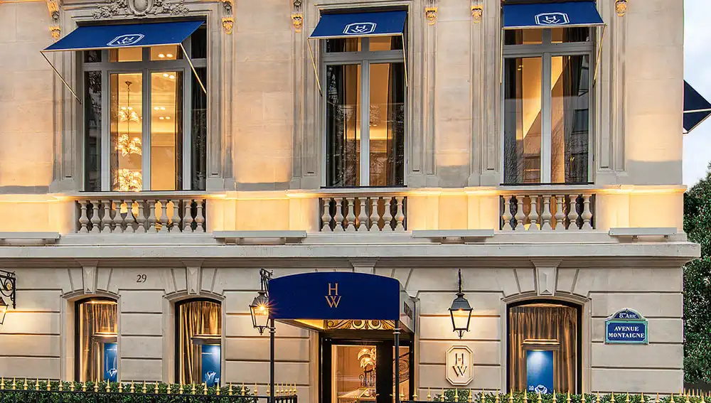 Fachada de la joyería Harry Winston en Avenue Montaigne en París, uno de los robos de joyas más famosos de este siglo.