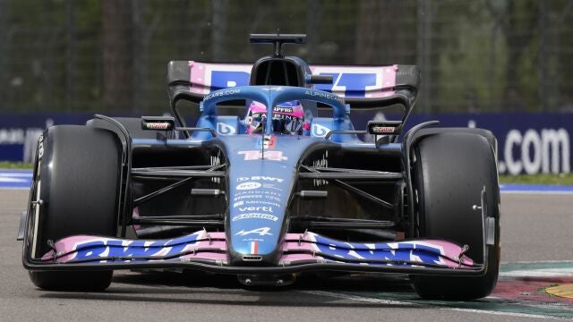 Fernando Alonso, al volante de su Alpine.