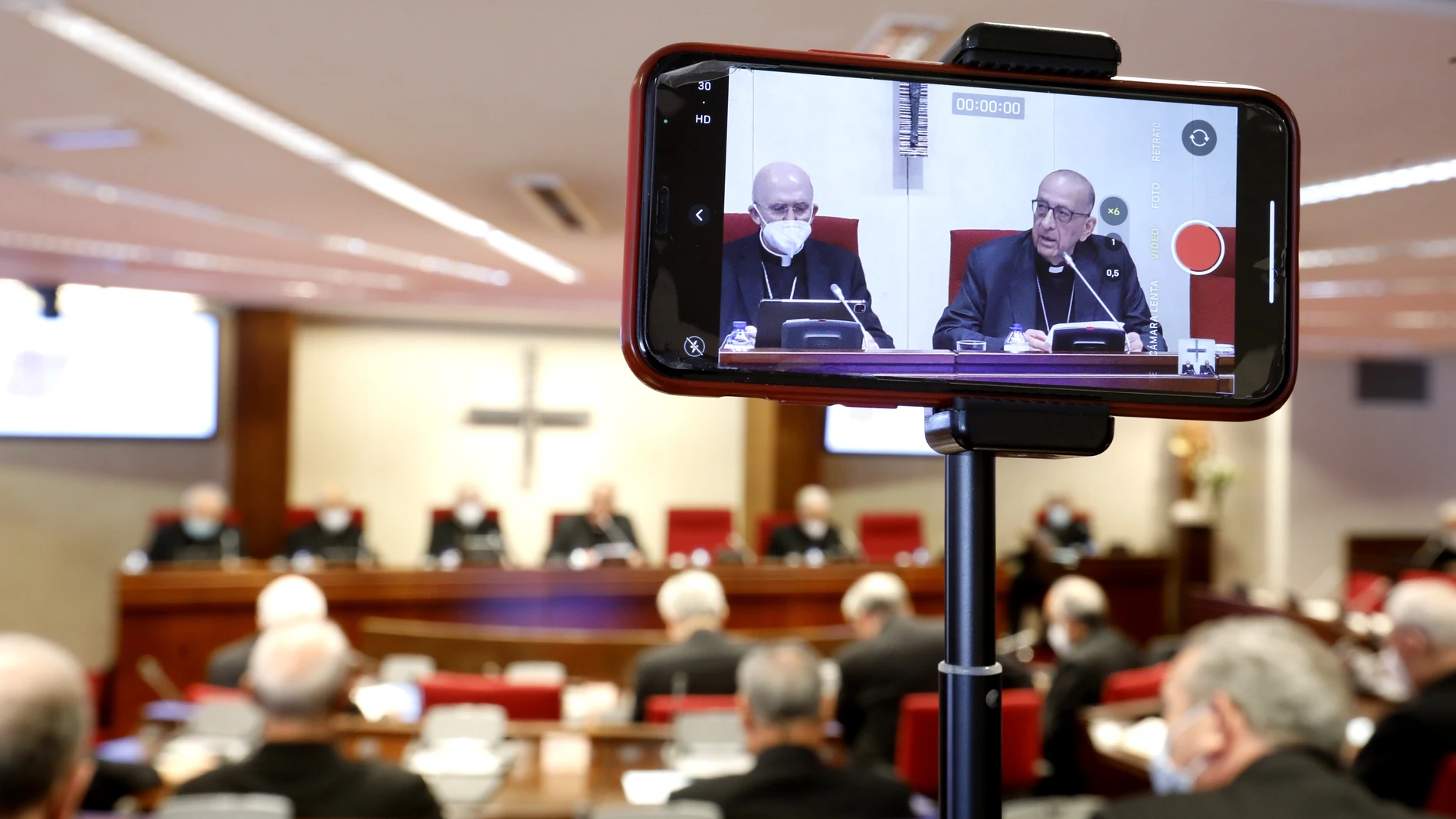 El cardenal Juan José Omella, ayer, durante su discurso en la apertura de la Asamblea Plenaria de primavera