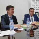 Juan Marín y Rafael Amor en la reunión en ATA
