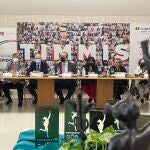 El jurado del galardón, presidido por el decano de la Facultad de Comercio, José Antonio Salvador Insúa