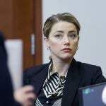 Amber Heard durante el juicio por difamación contra Johnny Depp
