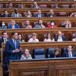 El presidente del Gobierno, Pedro Sánchez, interviene en una sesión plenaria, en el Congreso de los Diputados, a 27 de abril de 2022, en Madrid (España).