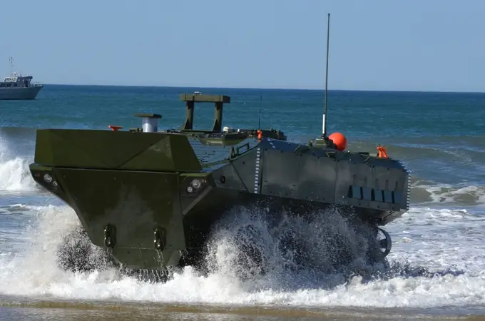 Los Marines de Estados Unidos compran nuevas unidades del vehículo de combate anfibio (ACV) que quiere la Armada española