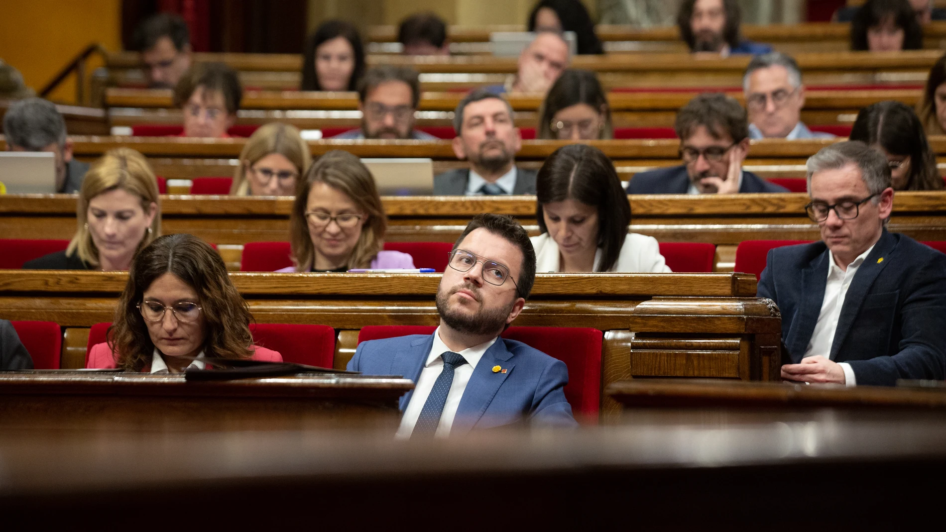 El presidente de la Generalitat, Pere Aragonès, durante en una sesión plenaria, en el Parlament de Cataluña.