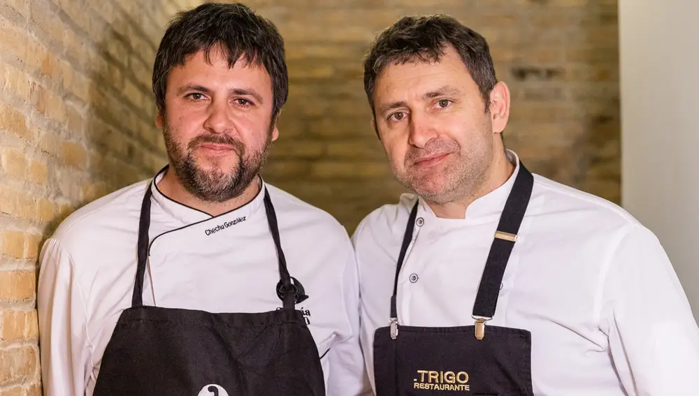 Los cocineros Víctor y Chechu González