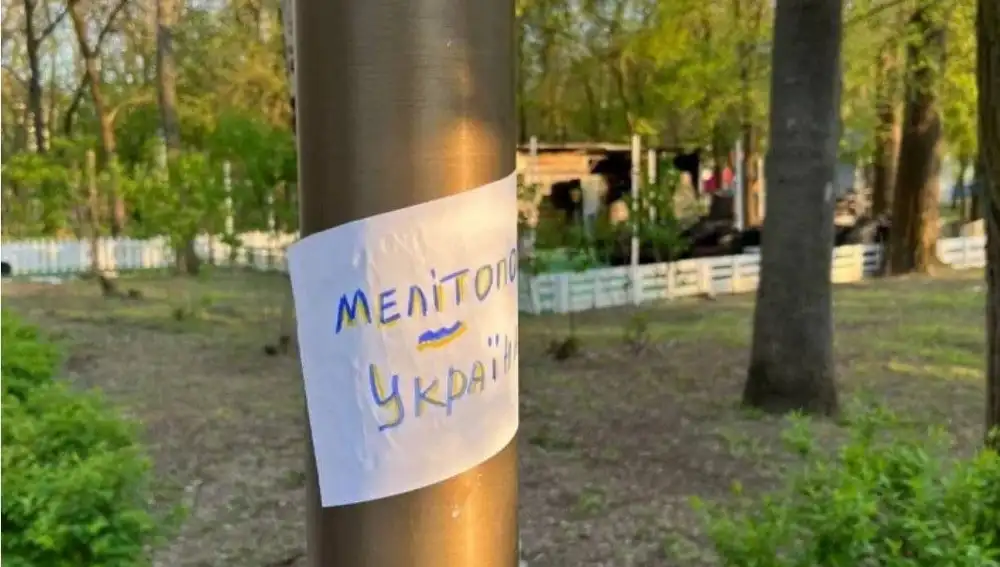 Carteles a favor de Ucrania en Melitopol