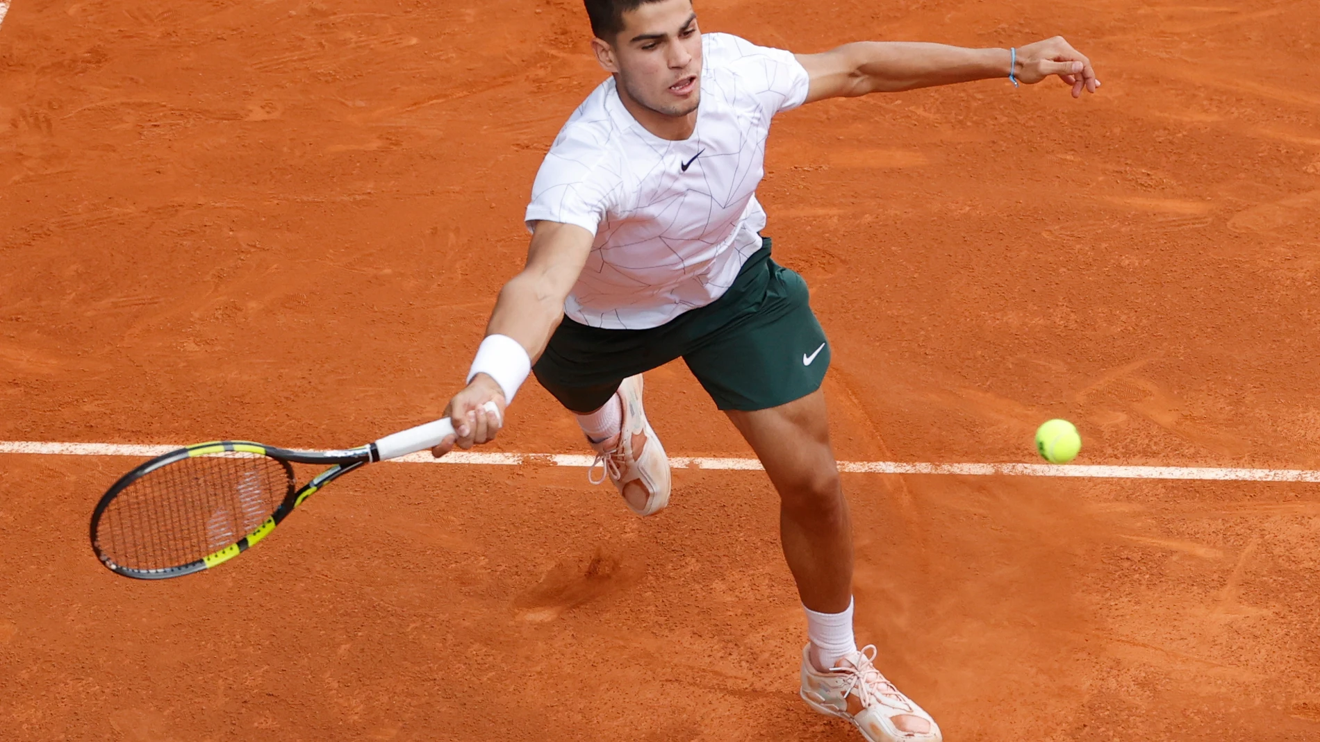 Carlos Alcaraz se estrenó en el Mutua Madrid Open con un partido de dobles junto a Marc López