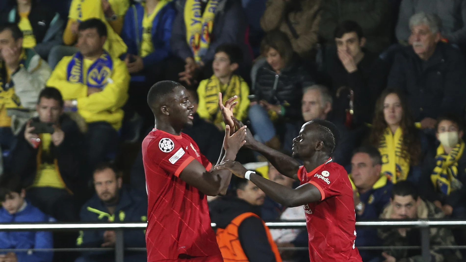Sadio Mane celebra el tercer tanto del Liverpool contra el Villarreal