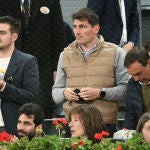 Iker Casillas durante el partido de Novak Djokovic y Gaël Monfils en el Mutua Madrid Open, a 3 de mayo de 2022, en Madrid (España) TENIS;DEPORTE;PARTIDO;TORNEO;GENTE José Oliva / Europa Press 03/05/2022