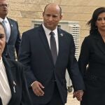 Las autoridades han aumentado la seguridad del primer ministro israelí, Naftali Bennett y de su familia