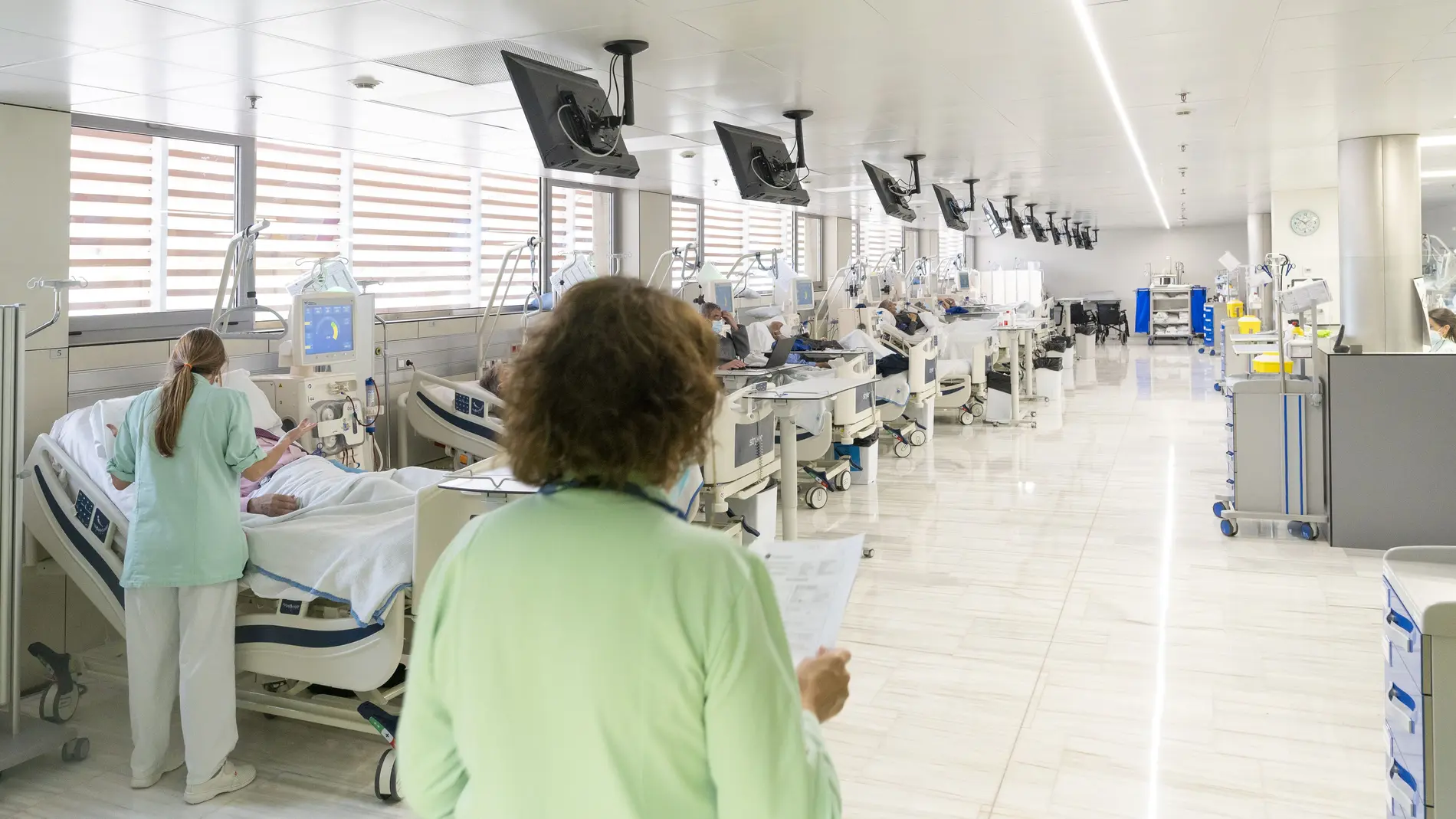 La Fundación Puigvert acaba de inaugurar su nueva Unidad Avanzada de Diálisis, un acto que ha contado con la presencia del conseller de Salud, Josep Mª Argimon
