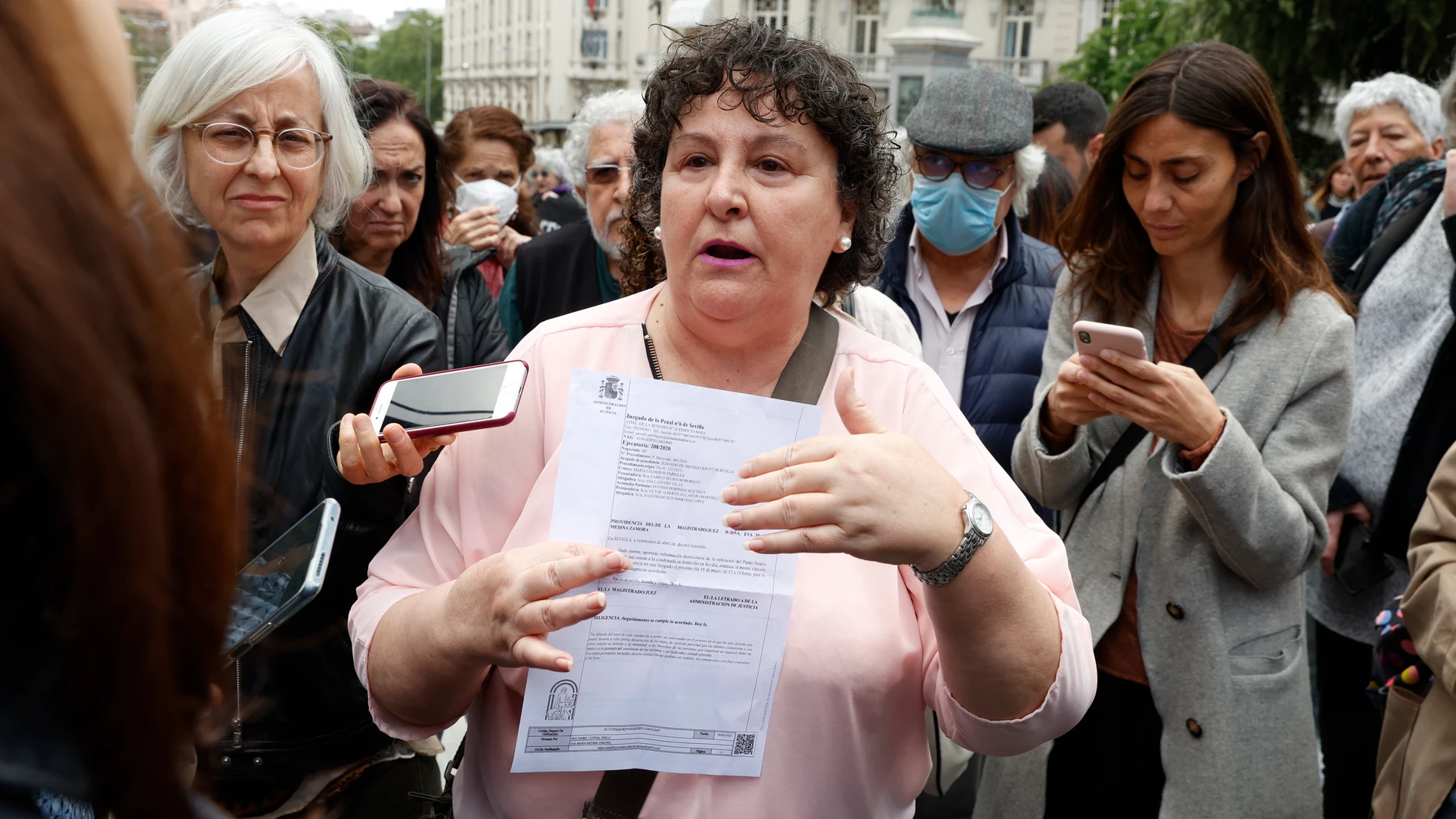 María Salmerón, indultada en otras ocasiones y pendiente ahora de ingresar en prisión por no permitir a su marido -condenado por violencia machista- las visitas a su hija. EFE/ J.J. Guillén