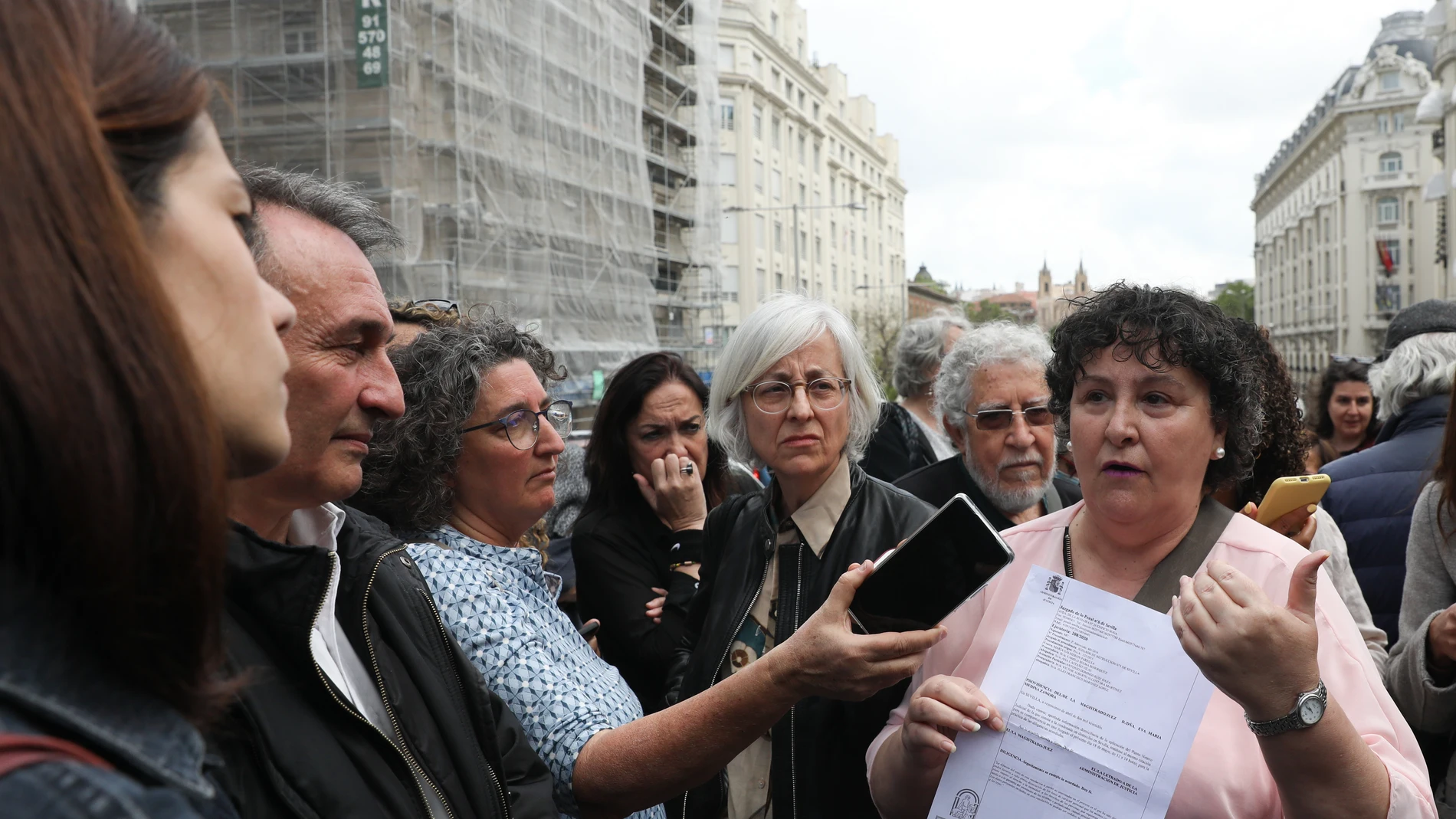 María Salmerón, en una manifestación para protestar por no ser indultada, en la Plaza de Cibeles. Marta Fernández Jara / Europa Press