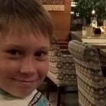 Viacheslav Yalyshev, de 14 años, murió cuando corría para alertar a los vecinos ancianos de un ataque aéreo ruso