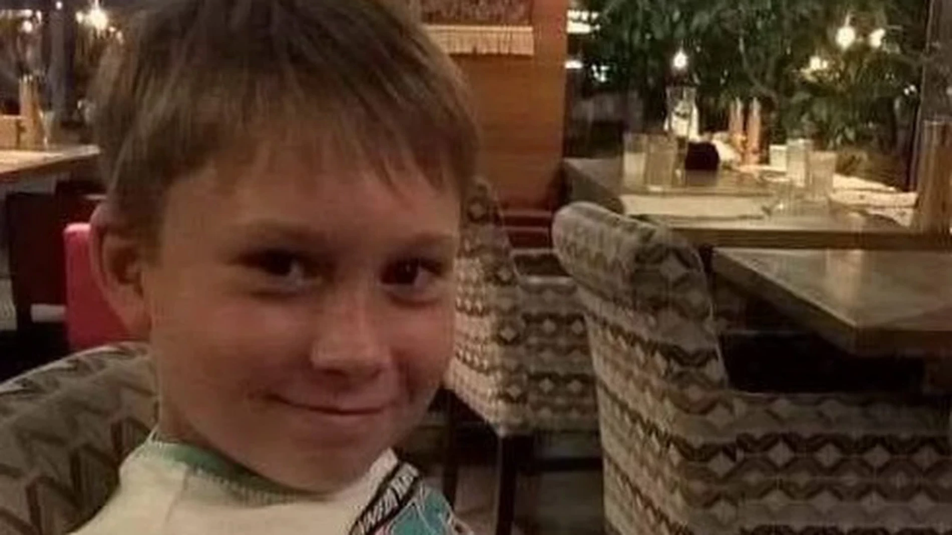 Viacheslav Yalyshev, de 14 años, murió cuando corría para alertar a los vecinos ancianos de un ataque aéreo ruso