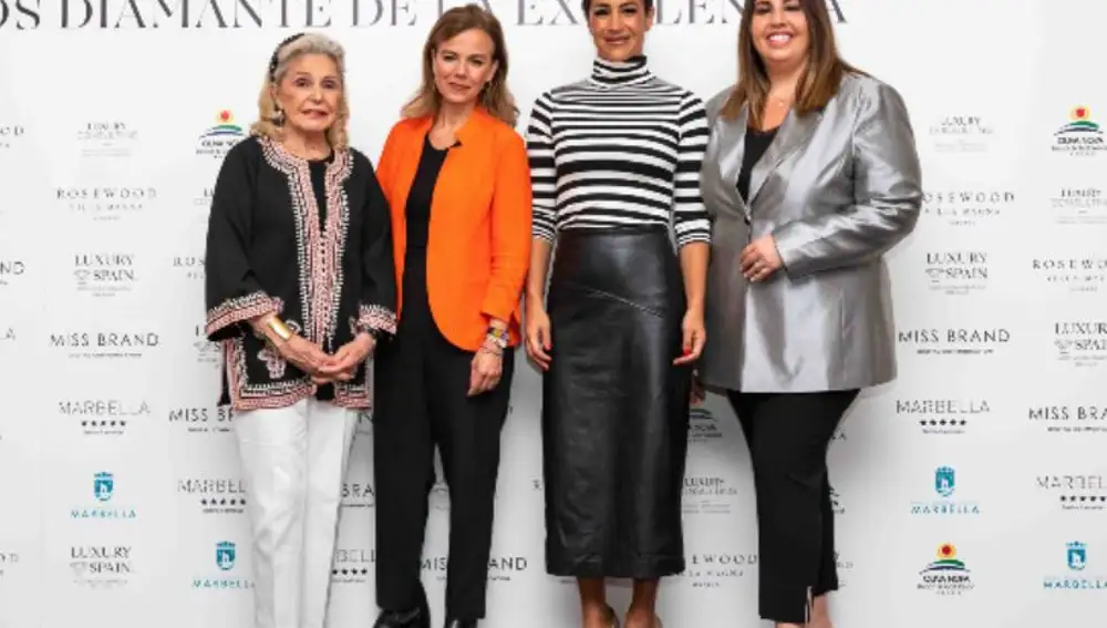 Beatriz de Orleans, Almudena Maillo, Begoña Villacis y Cristina Martin Blasi