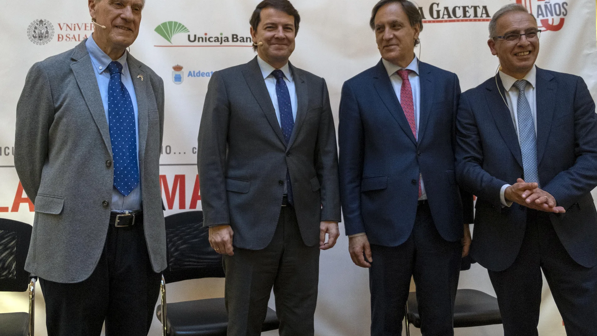 El presidente Fernández Mañueco participa en el encuentro titulado ''La Salamanca que soñamos'', junto al alcalde Carlos García-Carbayo, entre otros.