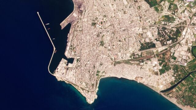 Imágenes de satélite de Planet Labs PBC muestran el puerto de Latakia, en Siria