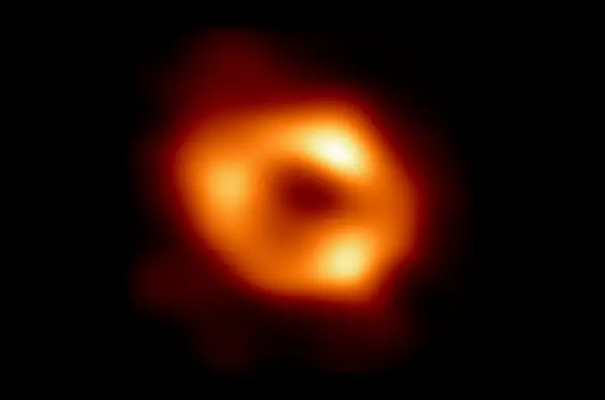 ‘Fotografían’ el agujero negro del centro de nuestra galaxia para comprobar si Einstein tenía razón