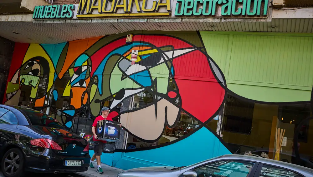 El arte urbano toma las calles de Lavapiés en una nueva edición del festival C.A.L.L.E. Hasta 50 intervenciones llenarán de arte, color y mensajes las fachadas del madrileño barrio de Lavapiés a partir del 4 de mayo en un festival de ‘street art’ que celebra ya su novena edición