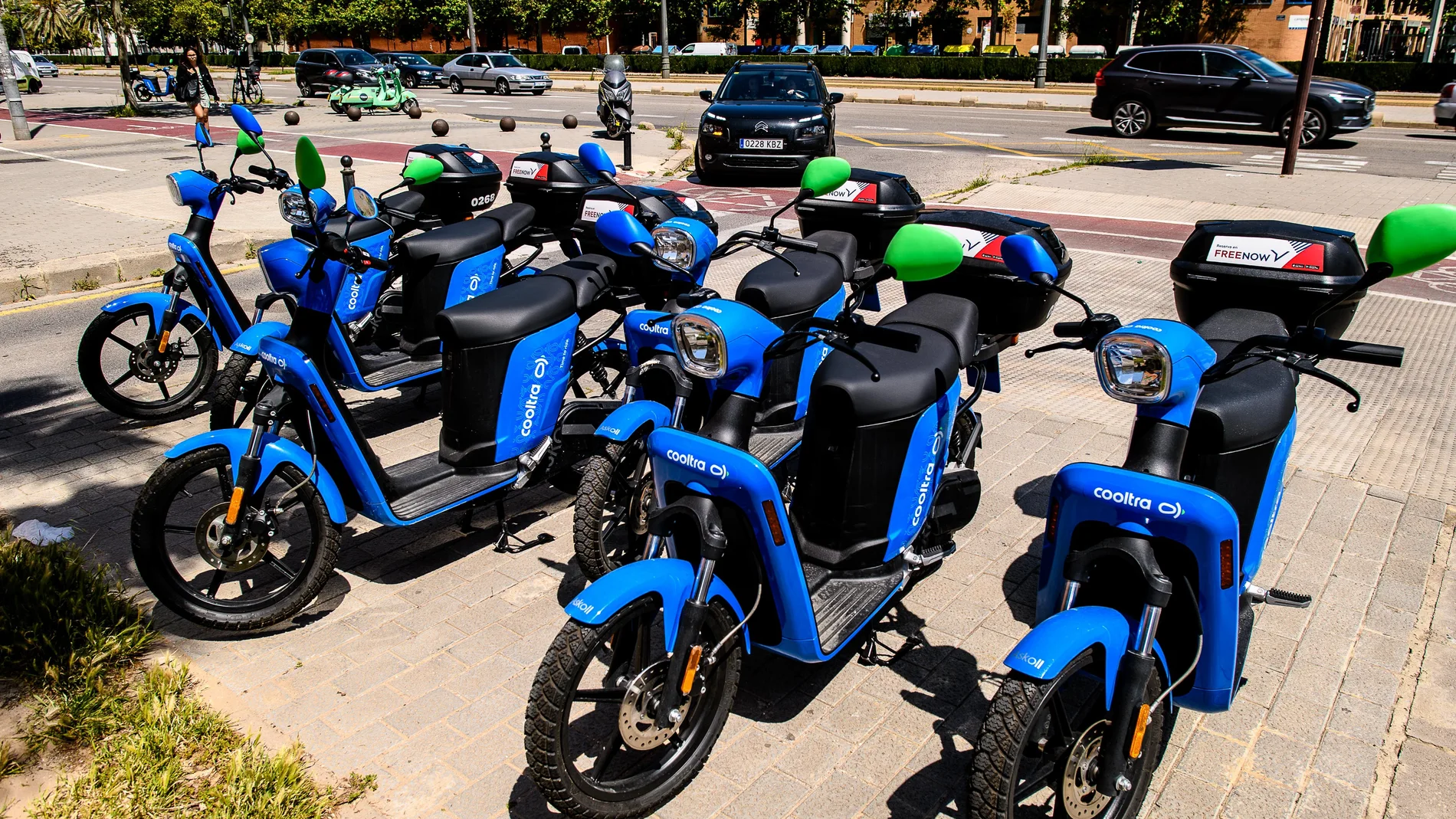 Servicio de alquiler de motos eléctricas en Valencia