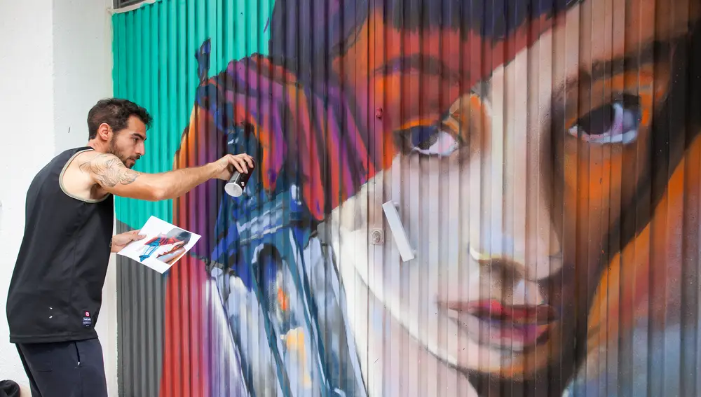 Visita guiada por la Galería Urbana del barrio Oeste