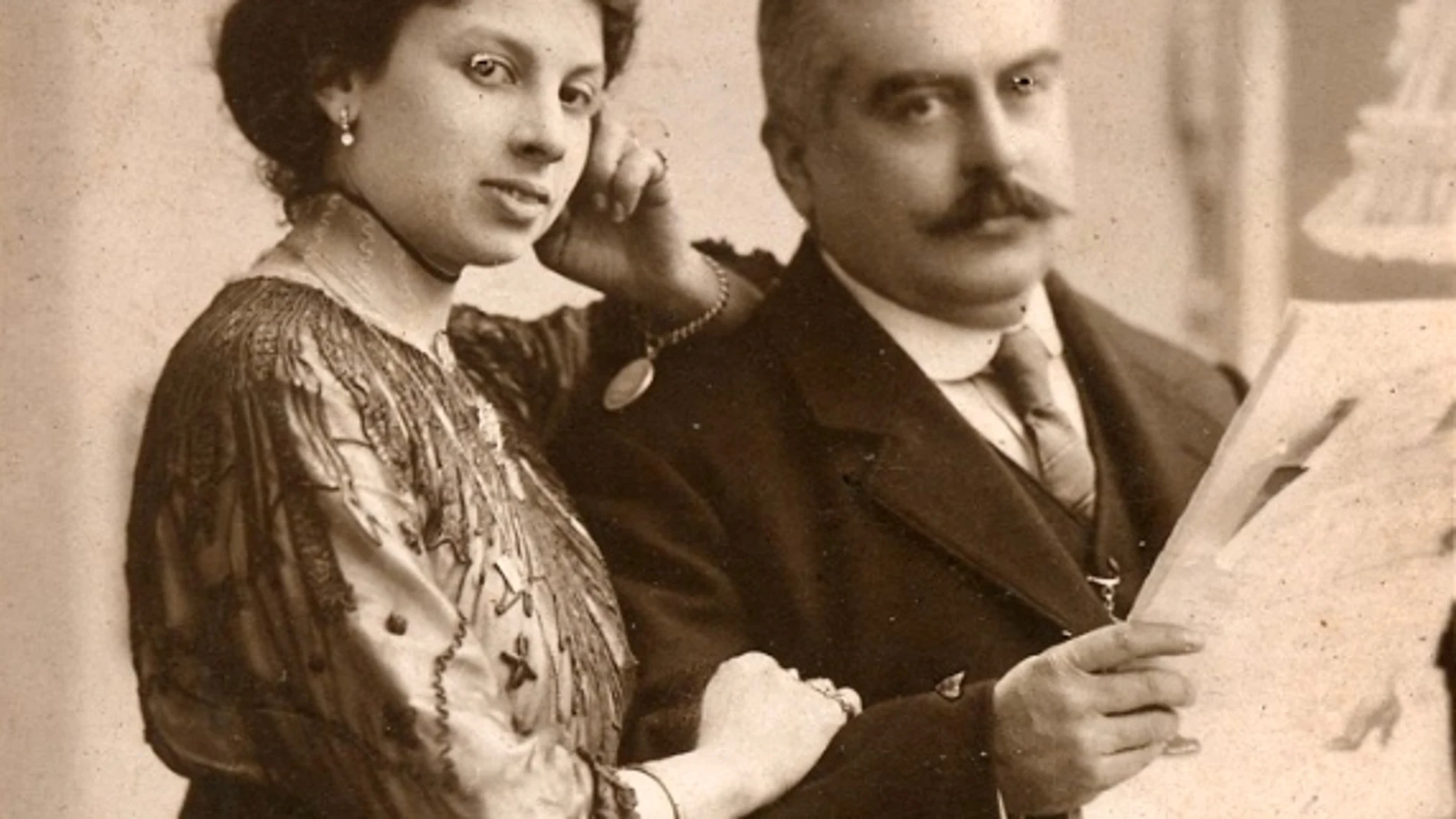 "La Dama de Panamá", Mercedes Doménech -quien salvó a los Cartujos- con su esposo Pedro Clarós en 1913