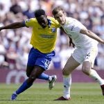 Diego Llorente con el Leeds.