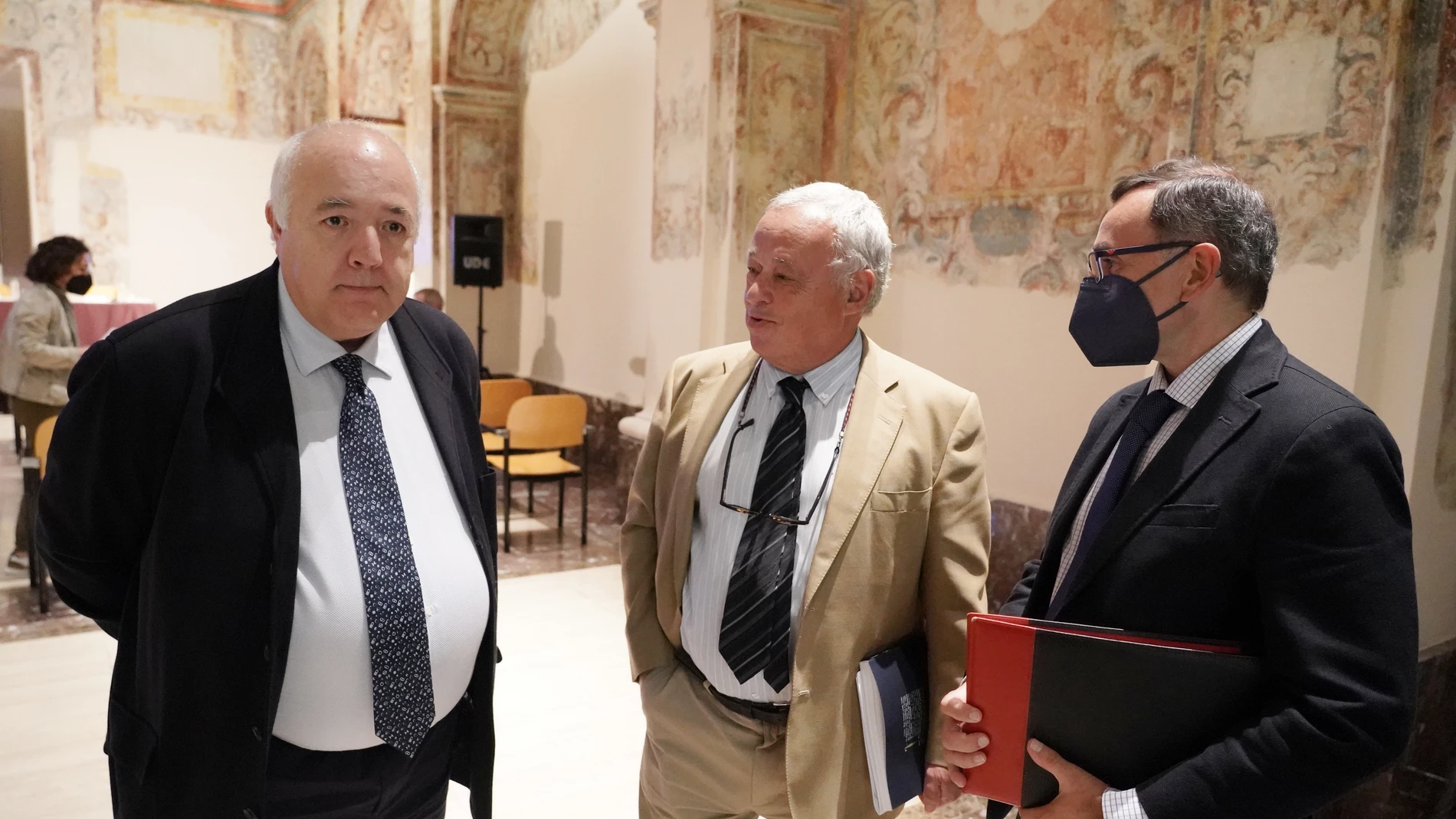 El consejero de Cultura presenta el libro 'Tratado de Cabreros del Monte'