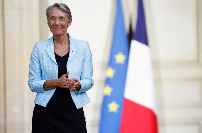 ¿Quién es Elisabeth Borne, la nueva primera ministra de Francia?