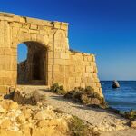 Imagen de las murallas construidas para proteger la isla de Tabarca de los piratas