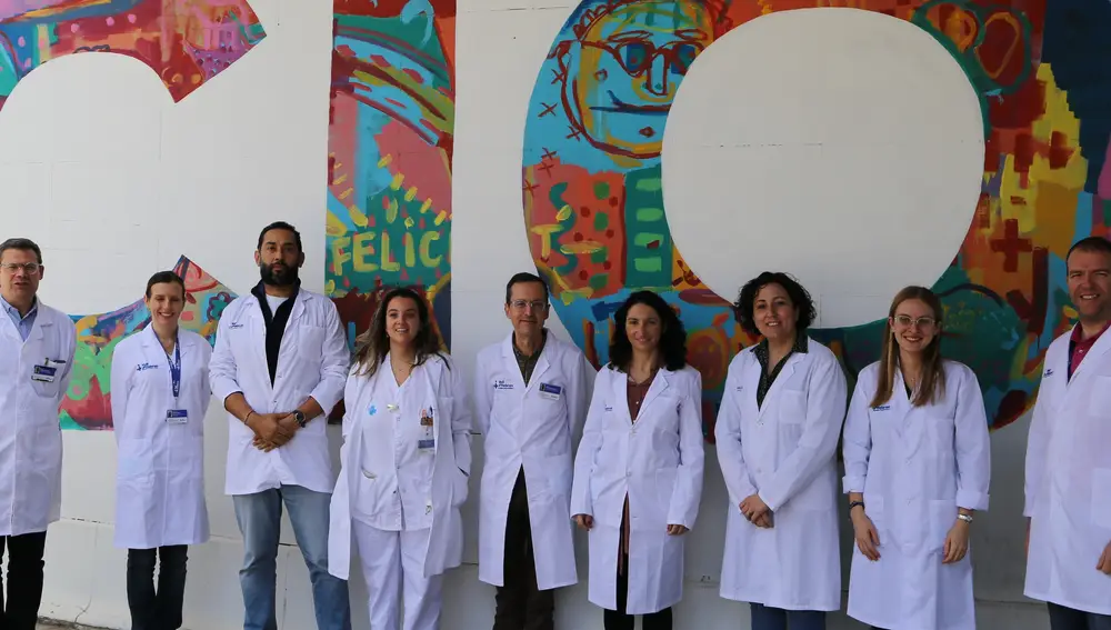 El equipo de la consulta de oncogeriatría de Vall d'Hebron lo integran médicos geriatras y enfermeras oncológicas