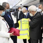 Sergio Mattarella, a su llegada a la inauguración de la nueva zona de embarque del aeropuerto de Fiumicino.