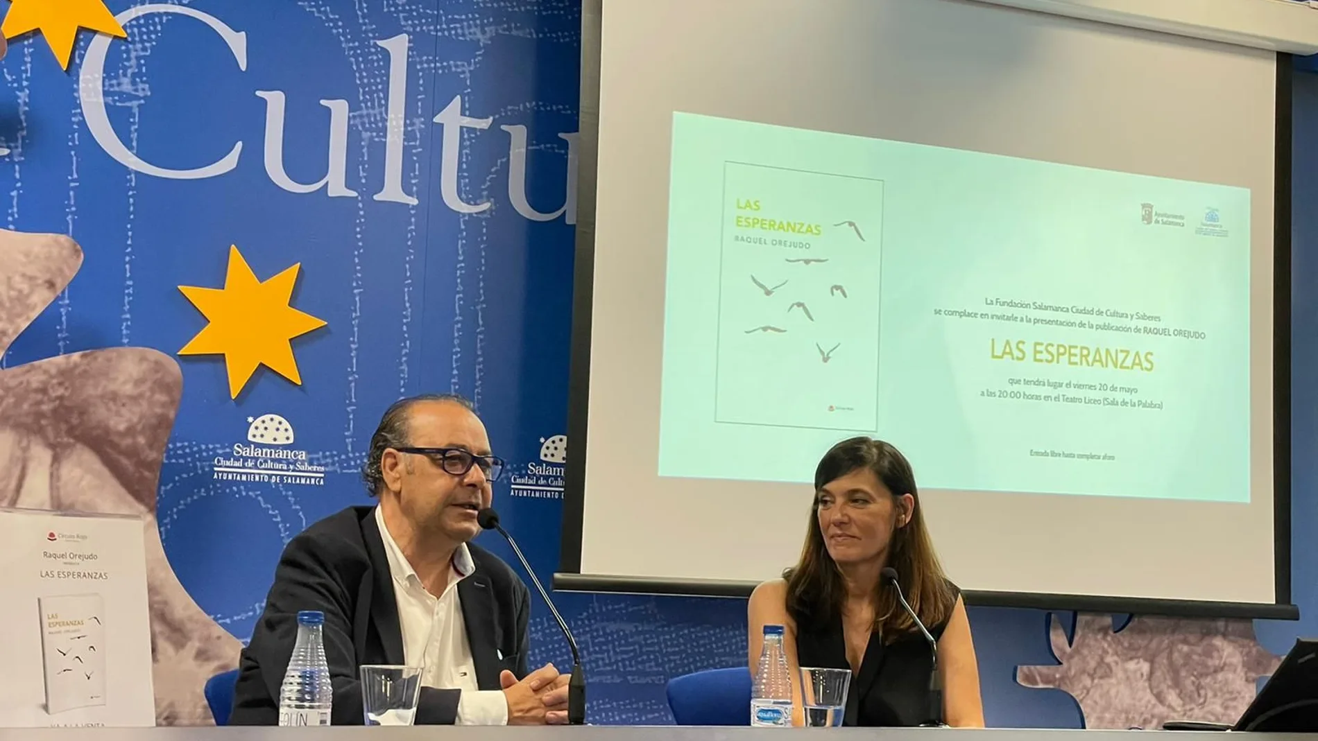 Presentación del libro de Raquel Orejudo en el Teatro Liceo de Salamanca