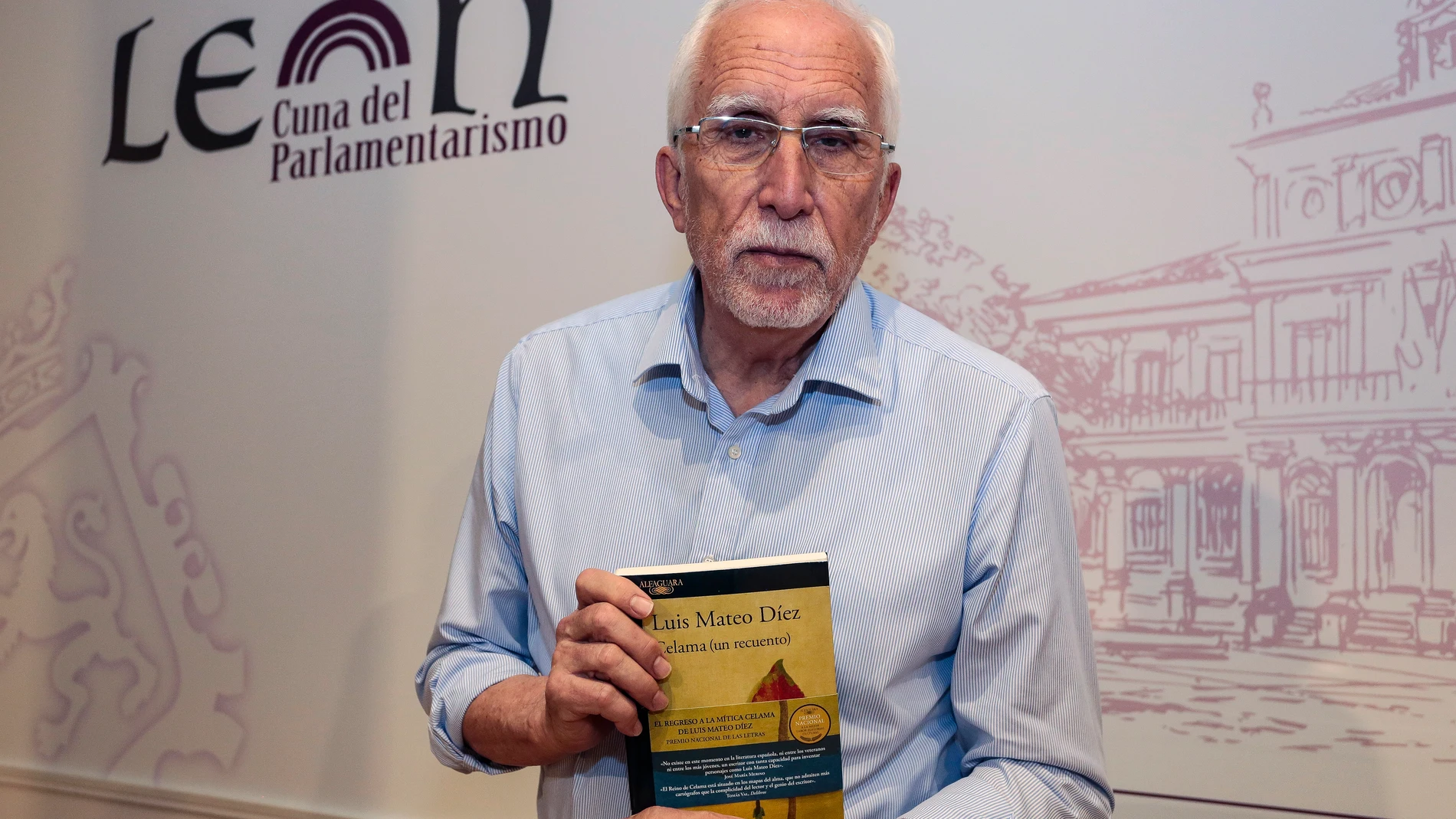 Luis Mateo Díez presenta su libro 'Celama (un recuento)' dentro de la Feria del Libro de León