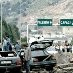 El coche en el que fue asesinado Falcone tras estallar la bomba